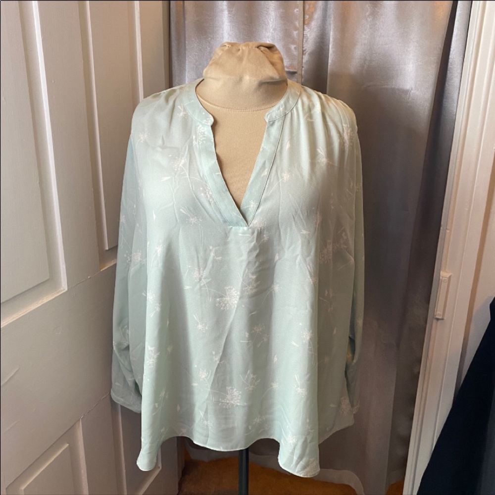 ✨ava & viv aqua floral blouse✨